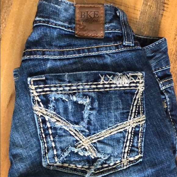 BKE - Picture 4 of 6